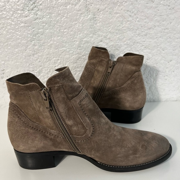 PAUL Green Suede Booties Low Heel Womens Size US 6 (UK 3.5) Designer Boots - Picture 7 of 13